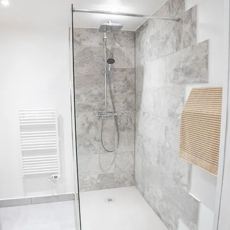 Apartmán New Le Cocon-clim-parking-wifi- Terrasse Pros Conciergerie *